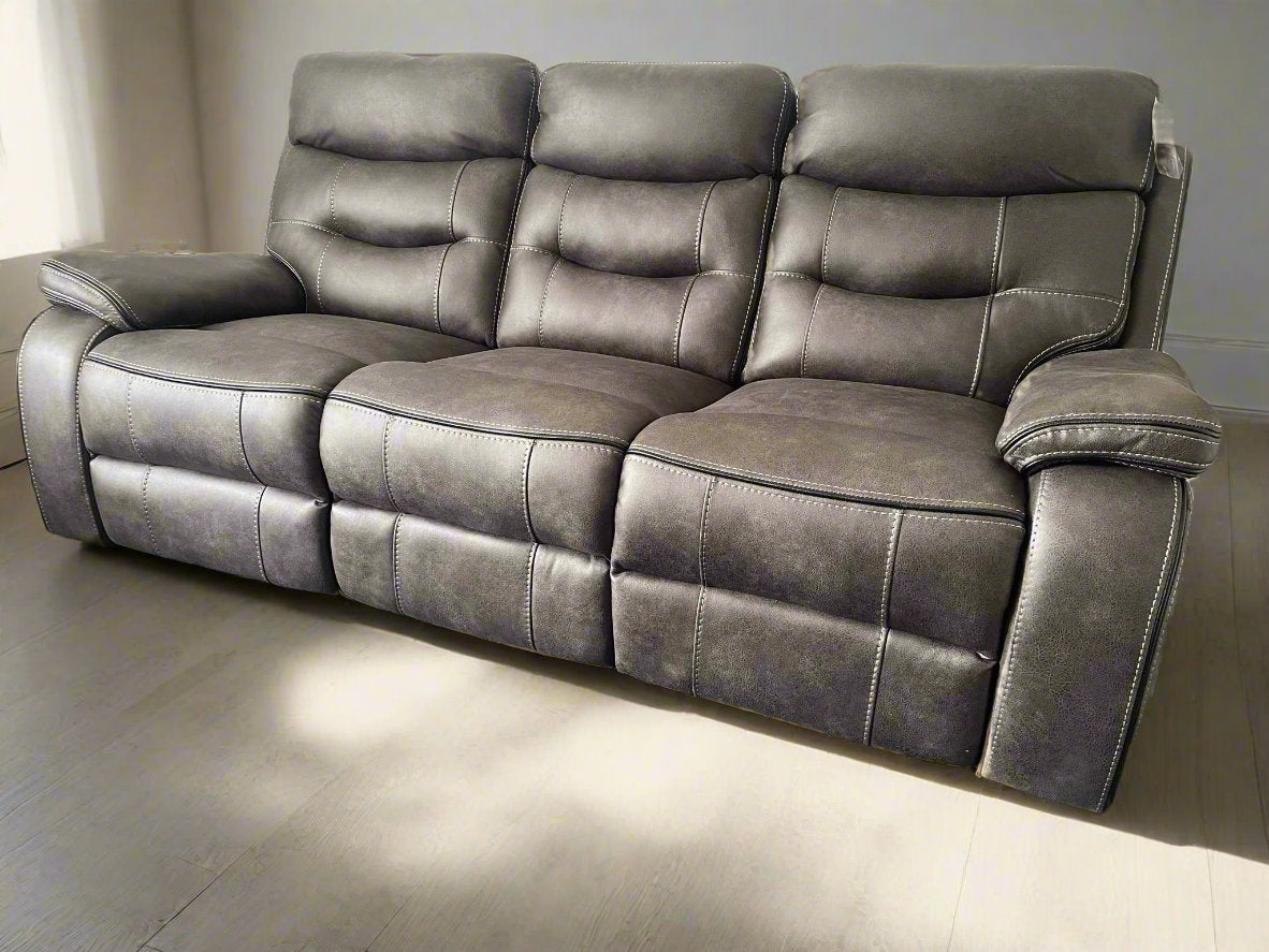 Gabrielle Recliner sofa in endurance fabric