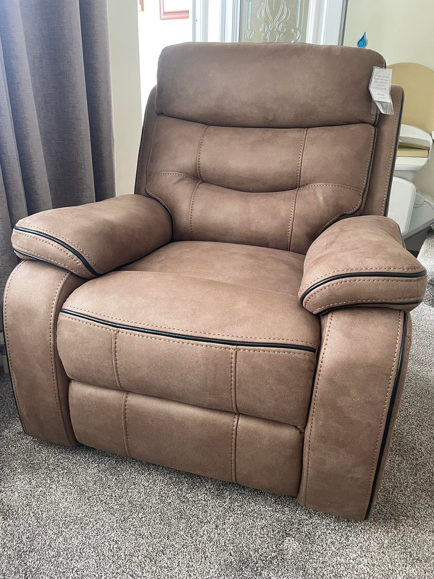 Gabrielle Recliner sofa in endurance fabric